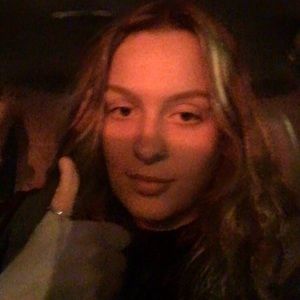 Meet your Posher, Hallie